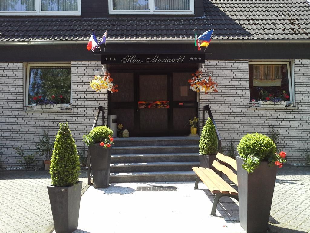 Haus Mariandl Hotel Dusseldorf Exterior photo